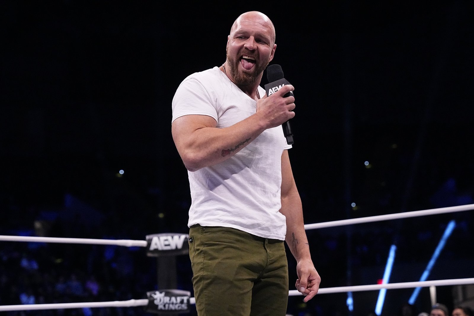 Read more about the article Lawsuit Rocks AEW: Crew Member Sues Jon Moxley and All Elite Wrestling Over Alleged Assault at 2023 Detroit Show — Legal Fallout Could Be Substantial